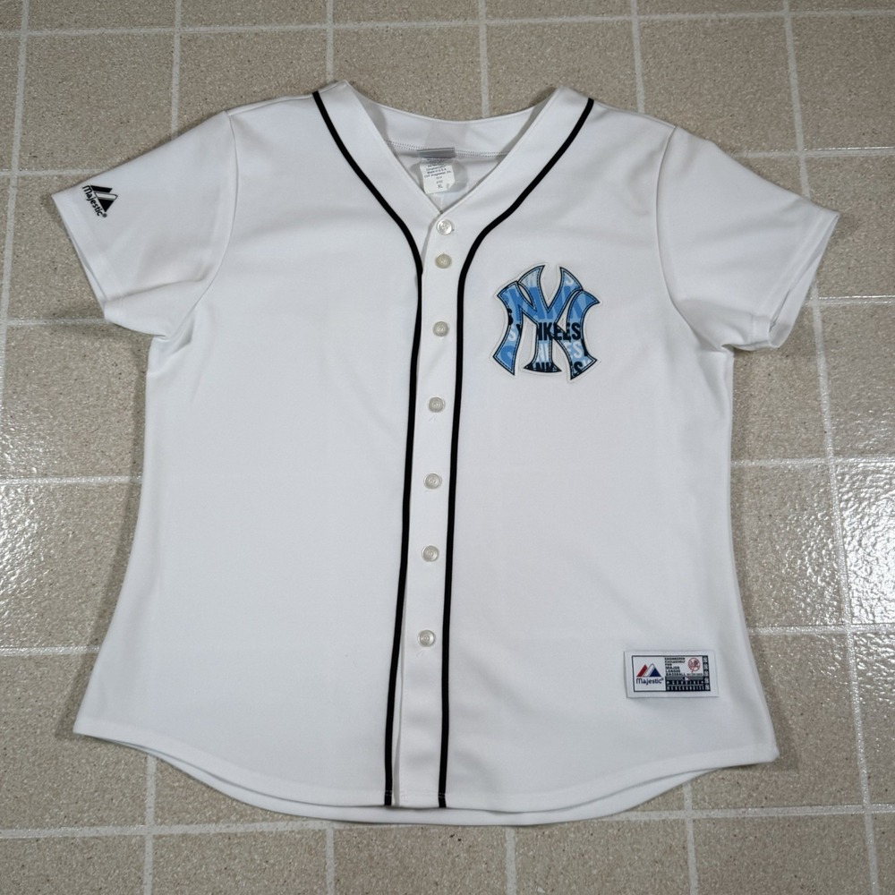 Vintage Majestic Women's Derek Jeter New York Yankees Camo Lettering Jersey XL
